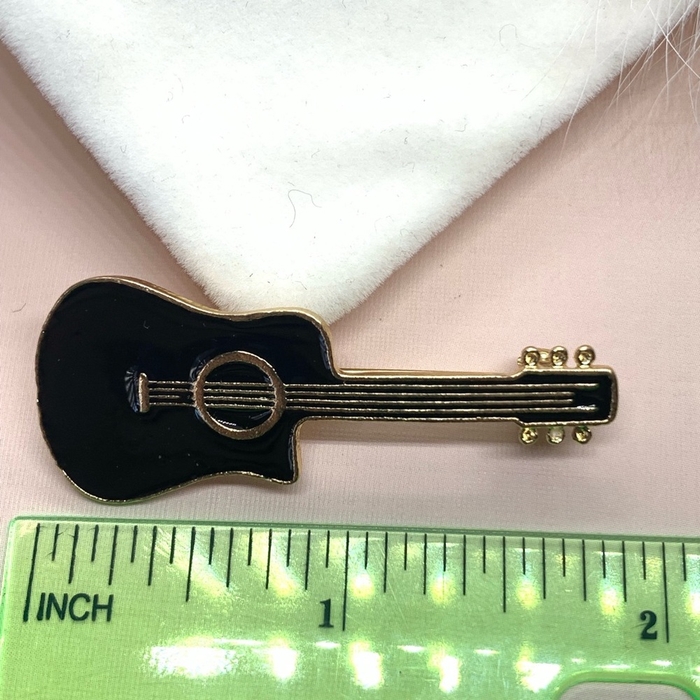 Guitar Brooch - Picture 3 of 3